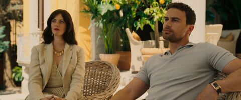 Theo James as Eddie Horniman with the Jaeger-LeCoultre Reverso Tribute Chronograph in The Gentlemen (2024)