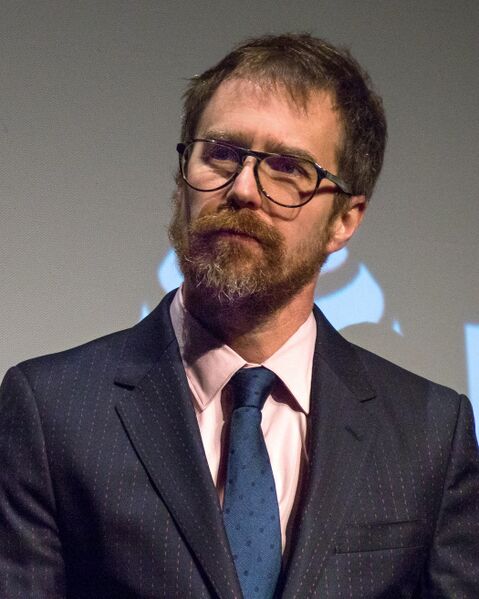 File:Sam Rockwell (51492) (cropped).jpg