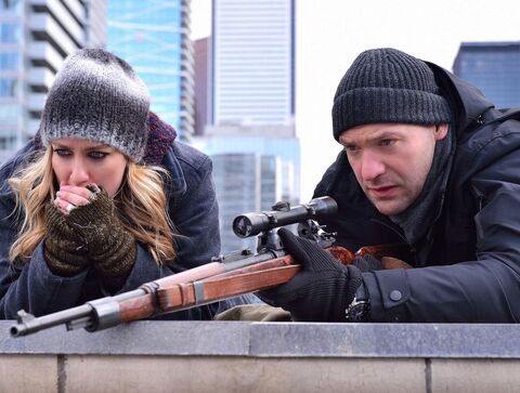 Corey Stoll as Dr. Ephraim Goodweather with the Omega Speedmaster (unidentified model) in The Strain (2014)