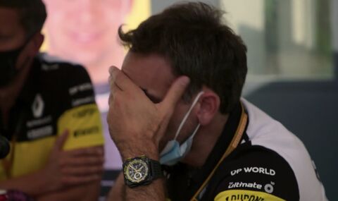 Cyril Abiteboul as Cyril Abiteboul with the Bell & Ross BR-X1 R.S.20 in Formula 1: Drive to Survive (2019)