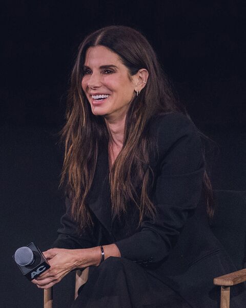 File:Sandra Bullock portrait.jpg