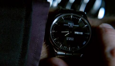 Nathan Fillion as Richard Castle with the Ball Trainmaster Eternity NM2080D-S1J-SL in Castle (2009)