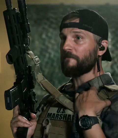 Logan Marshall-Green as Pete Calvin with the Suunto Core All Black in Marshals (2026)