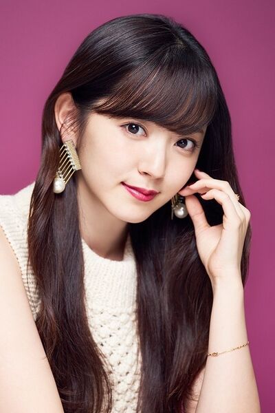 File:Airi Suzuki portrait.jpg