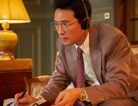 Hwang Jung-min as Park Suk-young with the Rolex Datejust in The Spy Gone North (2018)