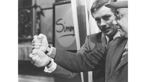 Alain Delon as Edouard Coleman with the Cartier Tank in A Cop (1972)