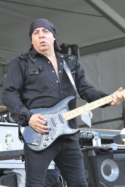File:Steven Van Zandt portrait.jpg