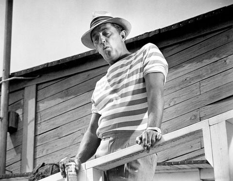 Robert Mitchum as Max Cady with the Rolex Datejust in Cape Fear (1962)