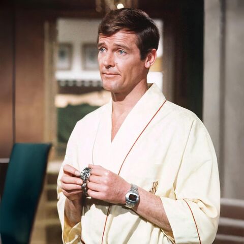 Roger Moore as James Bond with the Hamilton Pulsar P2 2900 in Live and Let Die (1973)