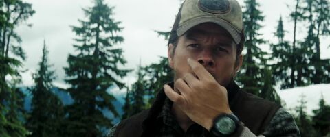 Mark Wahlberg as Bob Lee Swagger with the Suunto Vector in Shooter (2007)