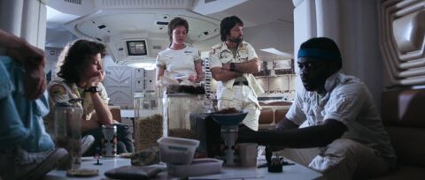 Tom Skerritt as Arthur Dallas with the Casio F-100 in Alien (1979)