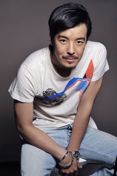 File:Hai Yitian portrait.jpg