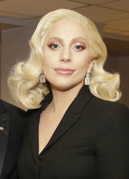 File:Lady Gaga at Oscars 2016.jpg