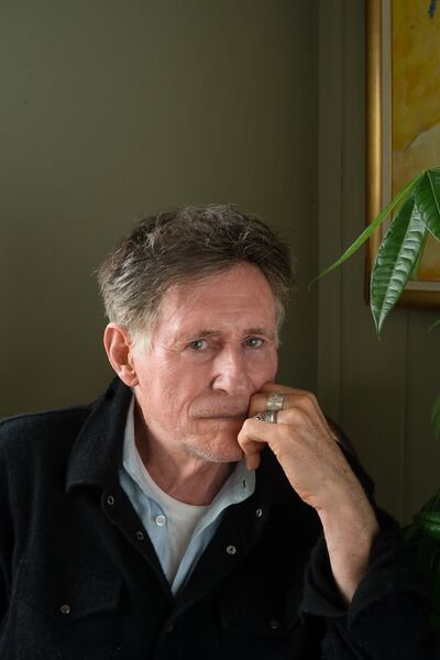 File:Gabriel Byrne portrait.jpg