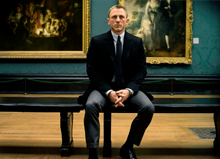 Daniel Craig wearing an Omega Seamaster Aqua Terra in Skyfall
