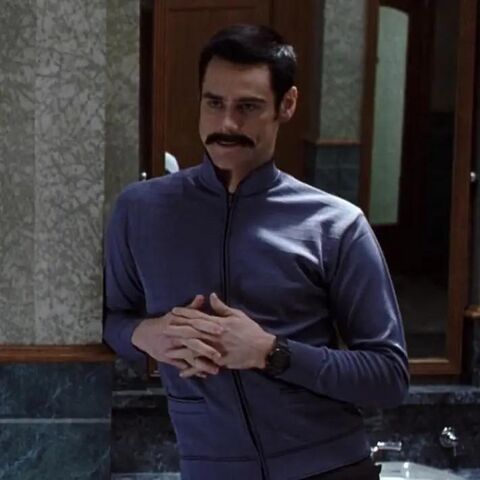 Jim Carrey as Chip Douglas with the Casio G-Shock DW-002 in The Cable Guy (1996)