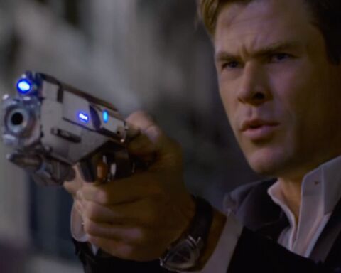 Chris Hemsworth as Agent H with the Hamilton Ventura Auto in Men in Black: International (2019)